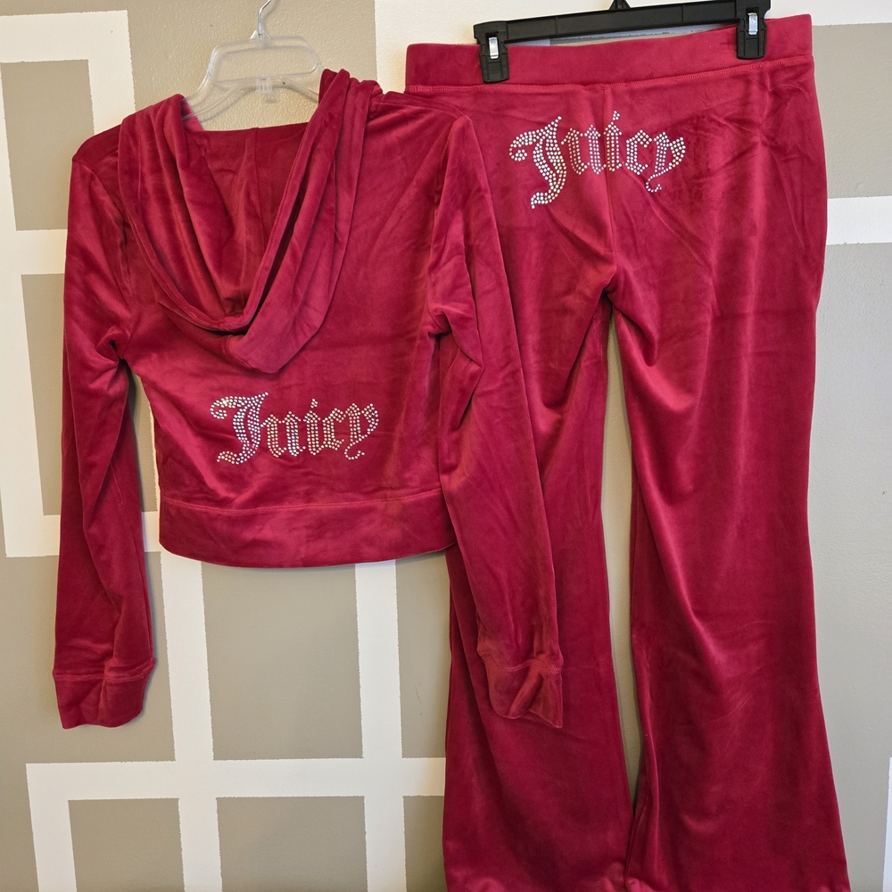 Juicy Couture Velour Tracksuit Set – Coco Red (Medium) - Picture 5 of 7